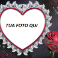 Cornice Bianca Con Cornici Per Foto Di Fiori Rossi 120x120 - Cornice Per Foto Romantica Con Rose Rosse Vergini